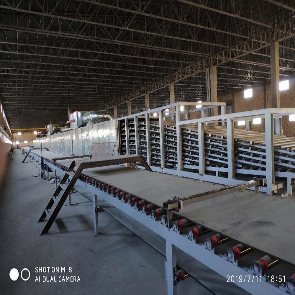 Машина для производства гипсокартона с различной емкостью