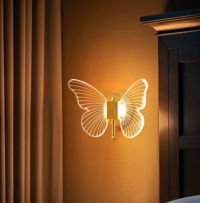 Настенный светильник с бабочкой