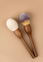 Ensemble de pinceaux de maquillage de luxe vegan professionnel personnalisé Kit de maquillage cosmétique de marque privée avec manche en bois de haute qualité