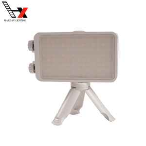 Lumières pour photographies pour aider à l'éclairage 3000K-7000K 112 LEDs Mini lumière de remplissage - Product Image 1