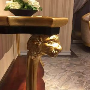 Mesa Consola de Entrada de Lujo en Madera Maciza con Hoja de Oro y Estatua de Cabeza de León, Estilo Francés, Diseño Real Europeo para Vestíbulo de Villa - Product Image 3