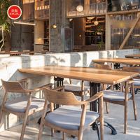 Großhandelsangebot Luxuriöse Garten-Massivholz-Restaurantmöbel Café-Esstisch und Stuhl-Sets