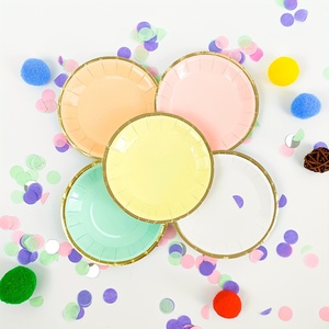 <span class=keywords><strong>Assiettes</strong></span> en papier rondes <span class=keywords><strong>de</strong></span> 4 pouces en dentelle dorée jetable couleur macaron Set <span class=keywords><strong>de</strong></span> vaisselle d'anniversaire <span class=keywords><strong>Assiettes</strong></span> à gâteaux en papier <span class=keywords><strong>Lot</strong></span> <span class=keywords><strong>de</strong></span> <span class=keywords><strong>8</strong></span> - Product Image 4