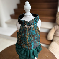 En stock, vente en gros, robe de créateur respirante et élégante pour chat et chien, pour mariage, fête, anniversaire, festival