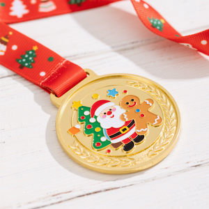 Medalla Navideña Personalizada Chapada en Oro, Aleación de Zinc con Esmalte Suave, Borde Redondeado con Diseño de Santa Claus y <span class=keywords><strong>Hombre</strong></span> de Jengibre de Dibujos Animados, Fundición UV - Product Image 2