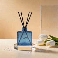 Flacon d'aromathérapie en verre sophistiqué de 120 ml en forme de fiole carrée - Contenant de diffuseur à bâtonnets haut de gamme blanc, noir, bleu