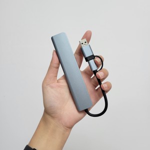 <span class=keywords><strong>Hub</strong></span> <span class=keywords><strong>USB</strong></span> C 8-en-1 avec USB3.0+USB2.0*3+<span class=keywords><strong>USB</strong></span>-C pour le transfert de données+TF+SD+ports audio 3,5 mm pour <span class=keywords><strong>MacBook</strong></span> Pro - Design compact en aluminium - Product Image 6