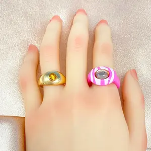 Hot sales fashion jewelry acrylic crystal diamond gold plated rings set for women