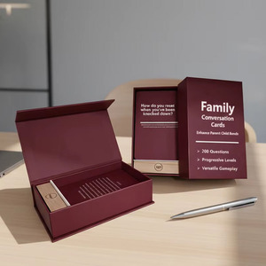 Confezione Magnetica Bordeaux con Carte di Conversazione Familiare di Qualità, 200 <span class=keywords><strong>Domande</strong></span> Coinvolgenti <span class=keywords><strong>per</strong></span> Serate di Gioco in Famiglia - Product Image 1