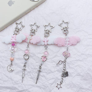 Japonais mignon petit ange malade en peluche ailes anti-perte porte-clés mine broche sous-culture carte livre suspendus ornements - Product Image 1