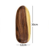 Plateau de service en bois massif durable de qualité supérieure, plateau à dessert de forme naturelle, plateau à charcuterie de qualité professionnelle pour l'hôtellerie