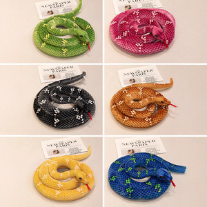ตุ๊กตางูหลามลายจุดจำลอง ขนาด 100-150 ซม. บรรจุใยฝ้าย PP ของเล่นตลก ตุ๊กตาอุปกรณ์ประกอบฉาก ผ้าพลัฌ ODM สำหรับขายส่ง - Product Image 2