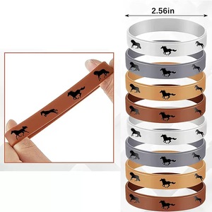 Quà tặng khuyến mãi sự kiện quảng cáo hai lớp Silicone dây đeo cổ tay máy in logo trên dây đeo cổ tay Silicone - Product Image 6