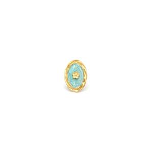 Bague tendance en acier inoxydable 316L plaqué or PVD, durable et résistante, design ovale avec détail floral - Product Image 1