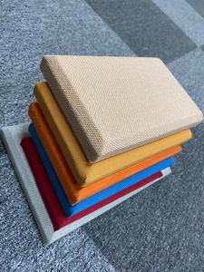 Panneaux muraux acoustiques enveloppés de tissu avec des matériaux de base résistants au feu pour une absorption supérieure du bruit - Product Image 5