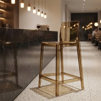 Tabouret de bar moderne en acrylique transparent ambré, sans dossier, avec cadre rectangulaire, hauteur de comptoir, résistant à l'eau, durable et stable, pour hôtel