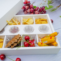 Boîte en papier kraft pour biscuits et charcuterie de fête Boîte à dessert Gâteau Frites Poulet Traiteur Emballage Boîte à plateau avec couvercle séparateur