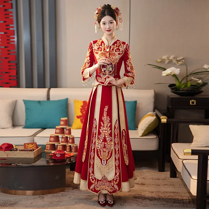 S0124G Drop pengiriman beludru berat Gongxiu 2024 elegan baru pengantin gaun Cina untuk pesta pernikahan