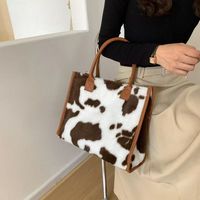 Sac de rangement en peluche douce, nouveau sac à main d'hiver imprimé léopard et vache, sacs fourre-tout pour femme en cuir PU, sacs sous le bras, sac à bandoulière en fourrure moelleuse