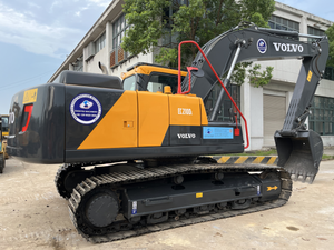 Excavatrice hydraulique utilisée de construction d'ingénierie Excavatrices VOLVO ec210 Équipement lourd Excavatrice sur chenilles 21 tonnes - Product Image 2
