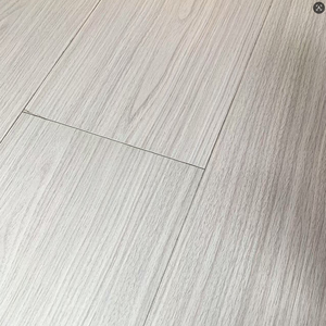 Plancher <span class=keywords><strong>stratifié</strong></span> imperméable de bonne qualité 8 mm 10 mm Plancher <span class=keywords><strong>stratifié</strong></span> à grain de bois clair - Product Image 3