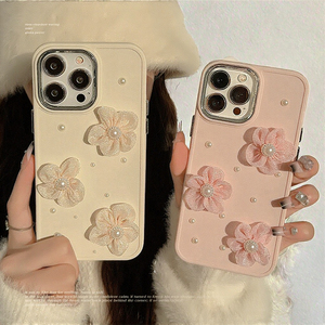 เคสโทรศัพท์ลายดอกไม้ประดับมุก, เคสกันกระแทกทำจาก PC พร้อมดีไซน์ลายดอกไม้สุดหรู - Product Image 3