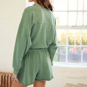 Sweat-shirt décontracté pour femmes ensemble short surdimensionné en coton éponge uni blanc printemps automne 2 pièces imprimé survêtement court - Product Image 2