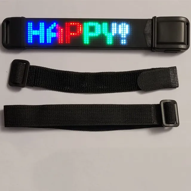 Benutzer definierte programmier bare RGB-LED-Bildlauf Smart Signs Flexible Anzeige Namensschild LED-Tag von App Control