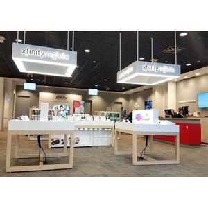 Expositor Moderno e Durável para Celulares com LED, Leve, Acabamento Impermeável e Materiais em Acrílico para Varejo - Product Image 5