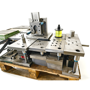 Matrice de découpe et d'estampage métallique de précision sur mesure pour motifs de cartes, outil de découpe OEM/ODM, matrice progressive pour le formage et <span class=keywords><strong>la</strong></span> fabrication de tôles. - Product Image 6