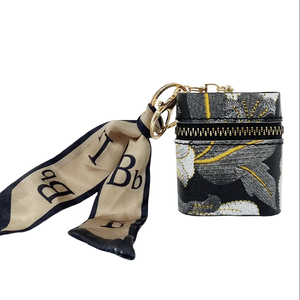 Conception spéciale femmes porte-monnaie portefeuille vente chaude rouge à lèvres organisateur <span class=keywords><strong>prix</strong></span> usine Pvc porte-clés personnalisé - Product Image 1