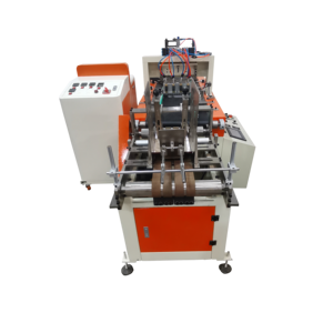 Machine de fabrication de plaques de piège à colle pour rats et insectes, avec engrenages et roulements à colle thermofusible électrique et emballage automatique de cartons - Product Image 2