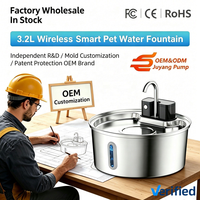 Fontaine à eau intelligente pour animaux de compagnie en acier inoxydable OEM 3,2 L, distributeur automatique sans fil à circulation continue pour chats et petits chiens