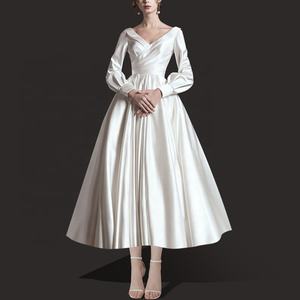 Abito da donna elegante in <span class=keywords><strong>raso</strong></span> a <span class=keywords><strong>maniche</strong></span> <span class=keywords><strong>lunghe</strong></span> con scollo a V profondo, ideale per matrimoni e feste. - Product Image 2