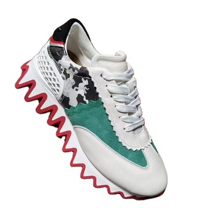 Nouvelles Chaussures Décontractées Antidérapantes 2026 CL Tendance Européenne Effet Vague de Requin pour Hommes et Femmes, Chaussures de Couple, Chaussures de Skateboard, Chaussures de Course - Product Image 1