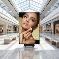 Afficheur numérique publicitaire LED P2.5 P1.86 GOB pliable pour intérieur, double face, trois LED, affiche pliable à trois volets, écran LED pliable