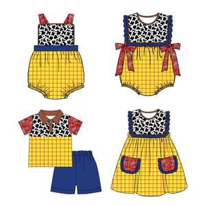BSSO1985 Conjunto de ropa personalizado para bebé, diseño de vaca, leopardo, estampado a cuadros amarillos, conjunto de ropa para niños, venta al por mayor, conjunto de manga corta - Product Image 1