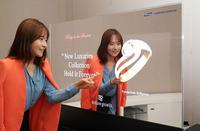Layar Video Wall OLED Horizontal Transparan 55 inci 2x2 Baru dengan Resolusi UHD dan Sentuhan Inframerah untuk Tampilan Iklan Artistik