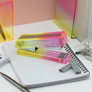 Juego de papelería manual de plástico con degradado en polvo amarillo, 130 mm, <span class=keywords><strong>para</strong></span> el hogar, estudiantes, <span class=keywords><strong>engrapadora</strong></span>, removedor de grapas, oficina, negocios y finanzas - Product Image 3