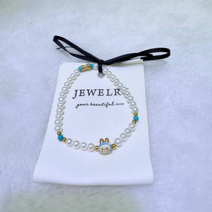 สร้อยข้อมือมุกธรรมชาติ 4-5 มม. ทรงกลม ไร้ตำหนิ ดีไซน์กระต่ายน้อยอเนกประสงค์ - Product Image 2