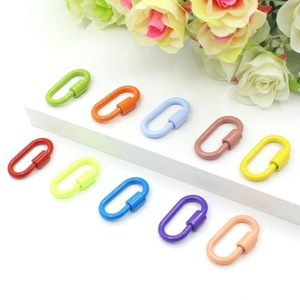 Moschettone ovale smaltato con chiusura a vite, connettore, fibbia, gancio, anello <span class=keywords><strong>portachiavi</strong></span>, leggero, <span class=keywords><strong>di</strong></span> <span class=keywords><strong>tendenza</strong></span>, alla moda - Product Image 4