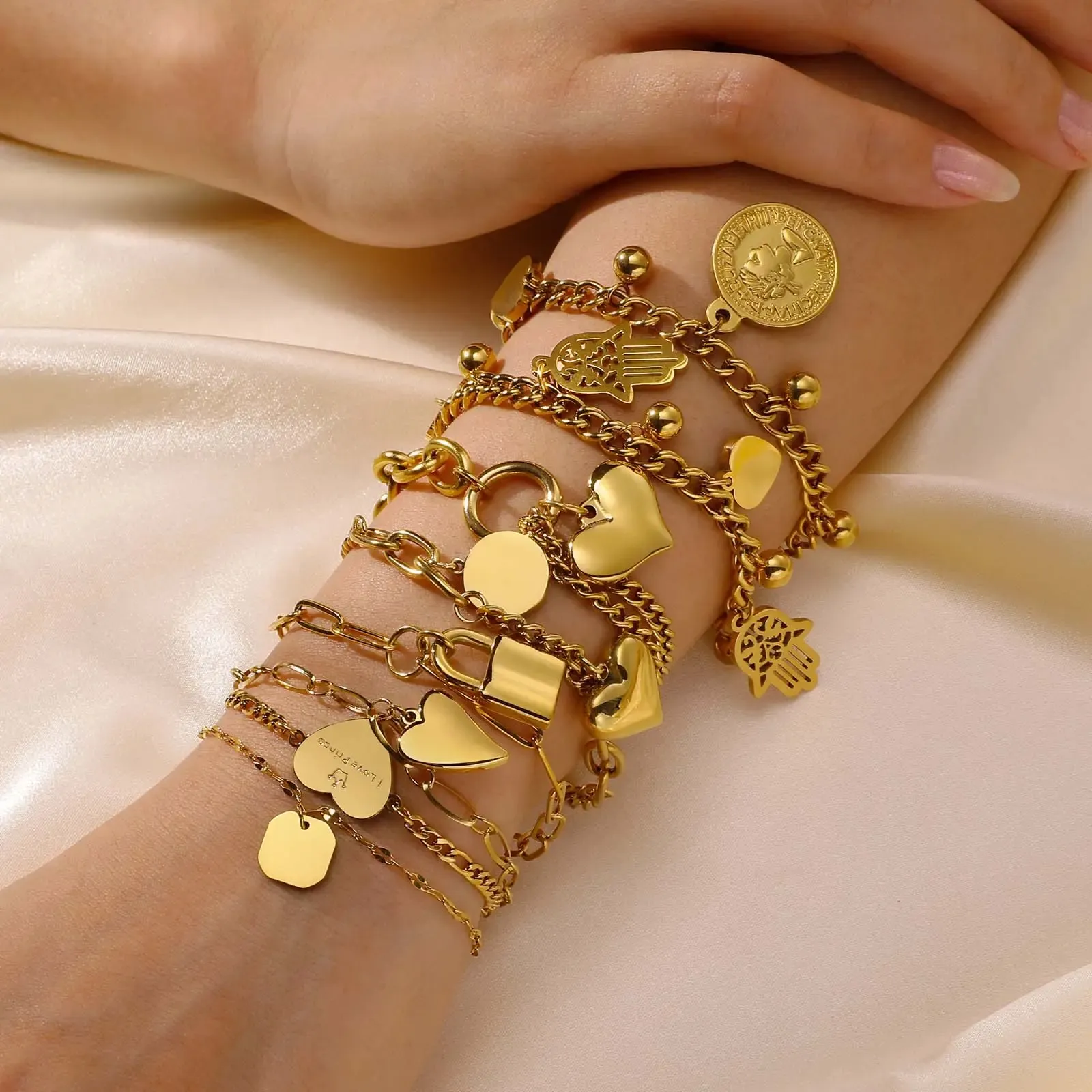 תכשיטים אופנתיים להכתים חינם בציפוי זהב שרשרת קובנית מעגל מנעול לב צמיד נשים נירוסטה צמיד תליון לנשים