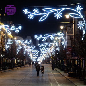 Luces de Navidad con forma de cruz para decoración de parques y avenidas al aire libre, impermeables IP65 - Product Image 2