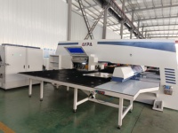 Presse à tourelle CNC de haute précision pour la fabrication de tôles