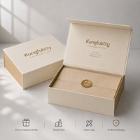 Boîte cadeau rigide magnétique en carton ivoire de qualité supérieure pour invitations de mariage, kits de papeterie et kits de bienvenue, avec logo personnalisé