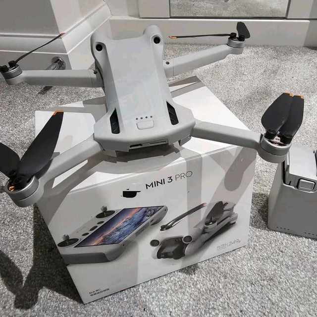 HFT Professional Mini 3 Pro Fly More Combo with RC Remote Controller Wholesale
