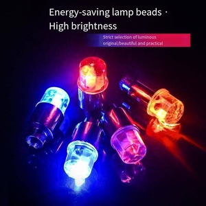 2 pièces Accessoires de décoration automobile : Lumières LED pour jantes de <span class=keywords><strong>voiture</strong></span>, Lampes de moyeu de roue, Lumières LED pour roue de <span class=keywords><strong>voiture</strong></span>, Capuchons de <span class=keywords><strong>valve</strong></span> de pneu - Product Image 3