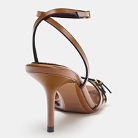 Nouvelle Collection Printemps/Été 2026 – Sandales Professionnelles Marron Style Européen et Américain à Talons Hauts Sexy, Bout Ouvert et Bride Croisée à Boucle
