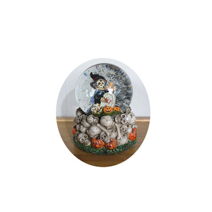 Logo personnalisé tout nouveau produit design Halloween sorcière boule à neige en résine <span class=keywords><strong>dessin</strong></span> <span class=keywords><strong>animé</strong></span> style horreur diable <span class=keywords><strong>squelette</strong></span> - Product Image 6