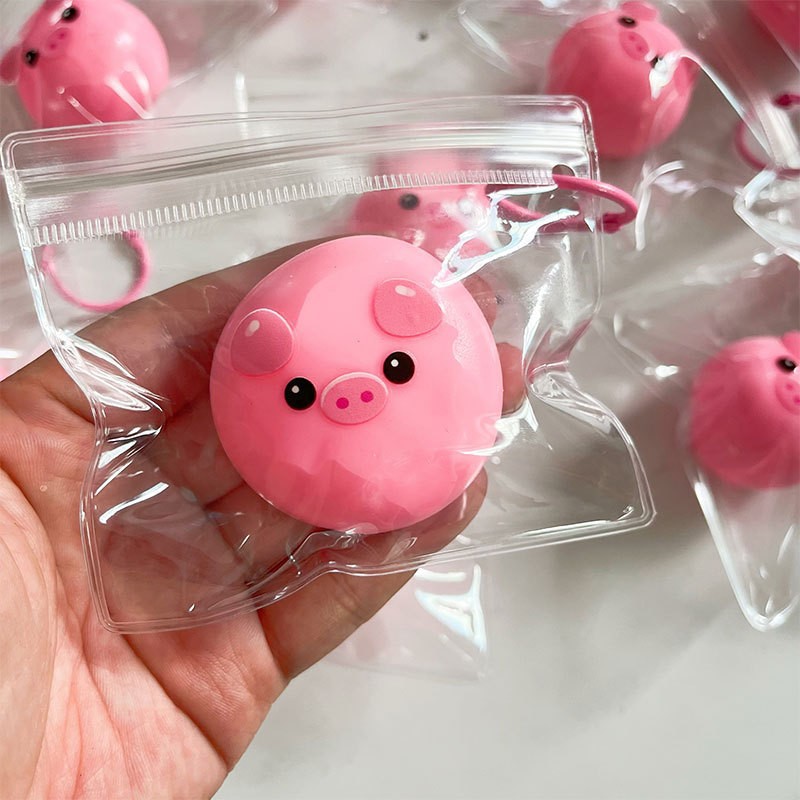 Small fluid ball-piglet